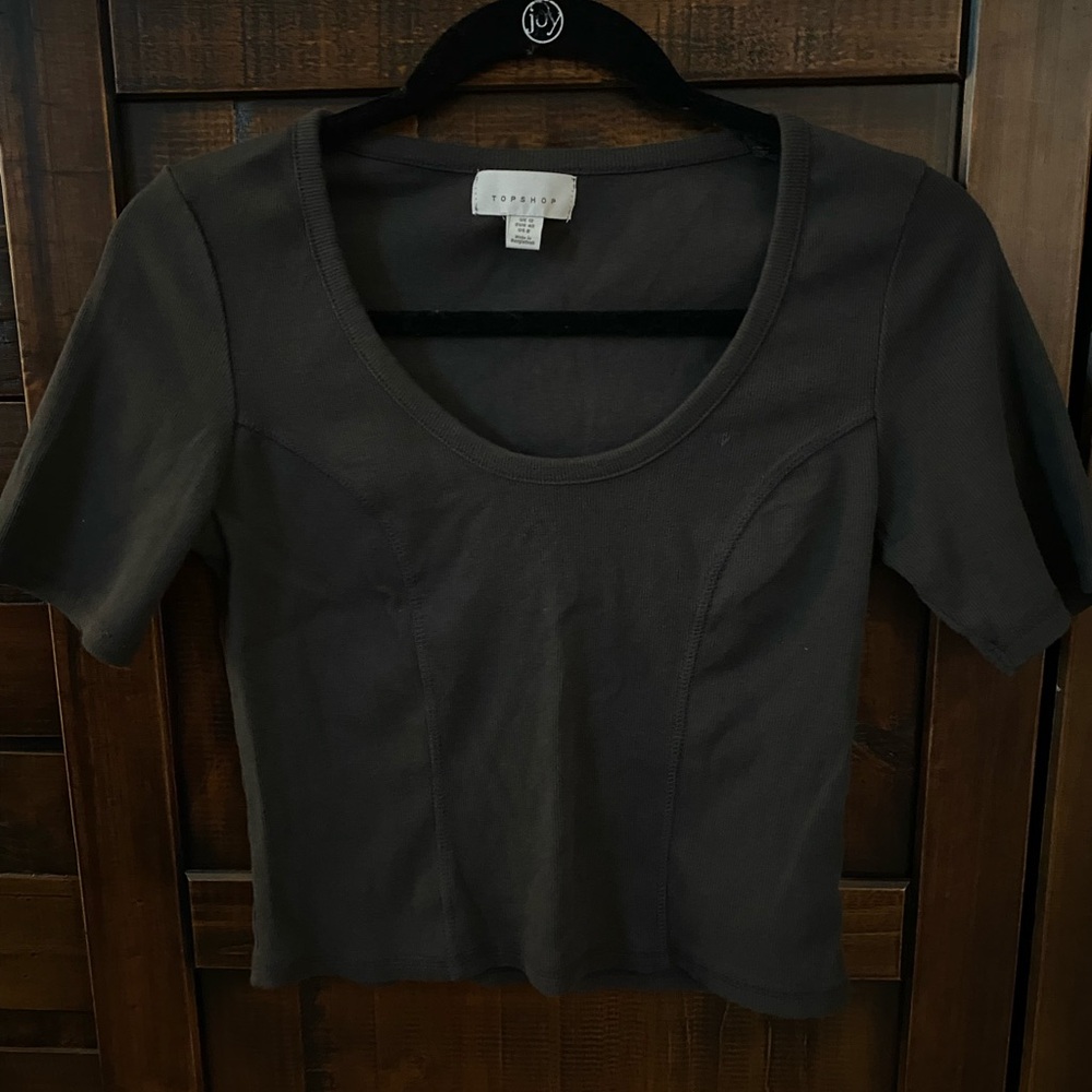 Topshop cropped tee! 🖤🐦‍⬛